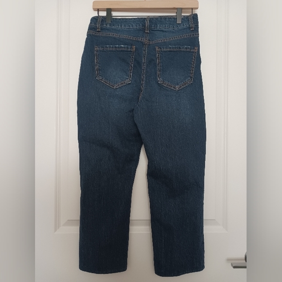 Time And Tru - High-Rise Jeans - Picture 2 of 4